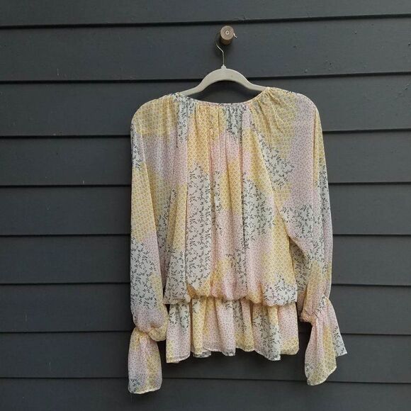 Fate Yellow Gray Pink Floral Boho Peasant Top size Small - Picture 11 of 12